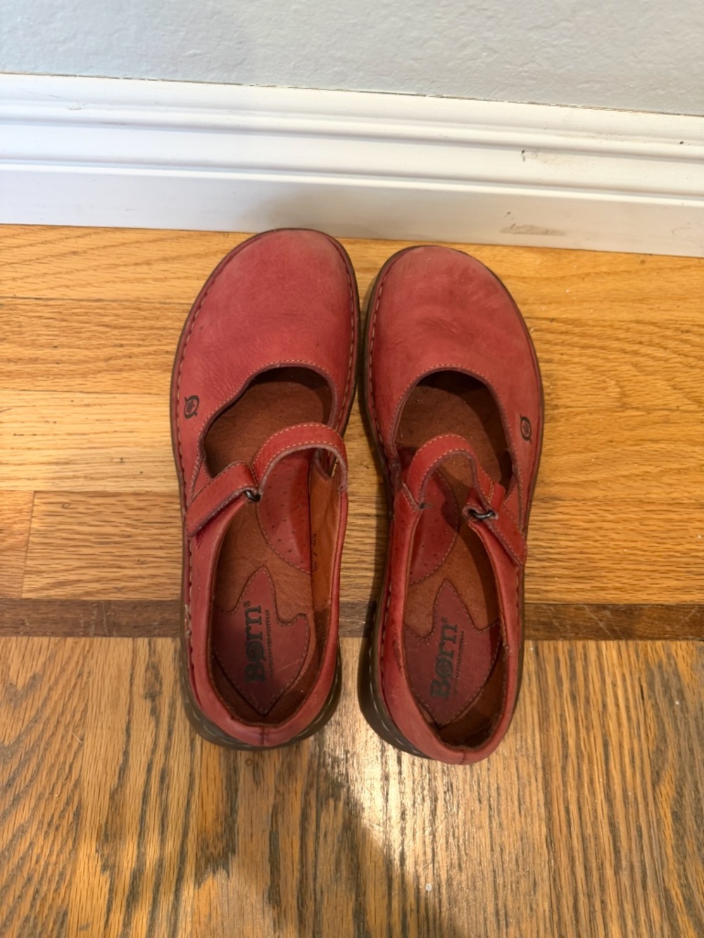 Born leather Mary Jane flats feature a comfortable strap. Size 8.5